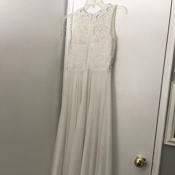 White long back zippered prom dress - Picture 2 of 2